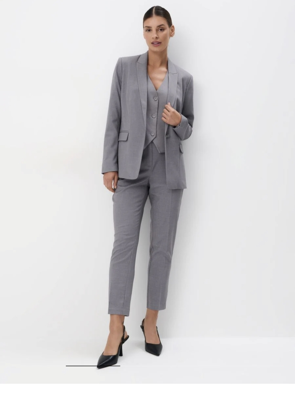Tailored Women's Gray Slim SUIT SET NO BLAZER